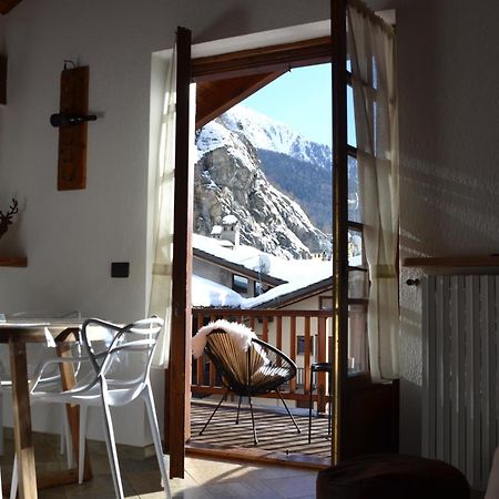 Chalet Mont Blanc De Courmayeur Extérieur photo