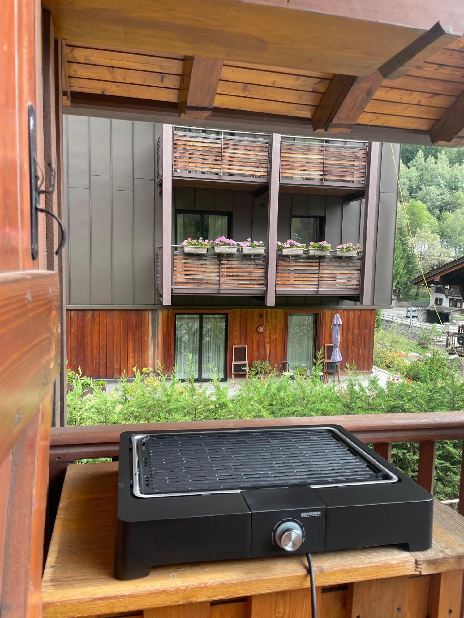Chalet Mont Blanc De Courmayeur Extérieur photo